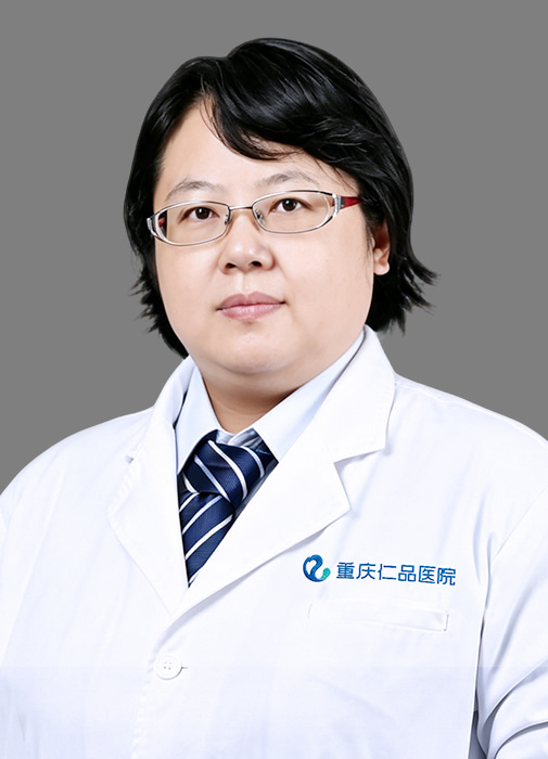 周滢